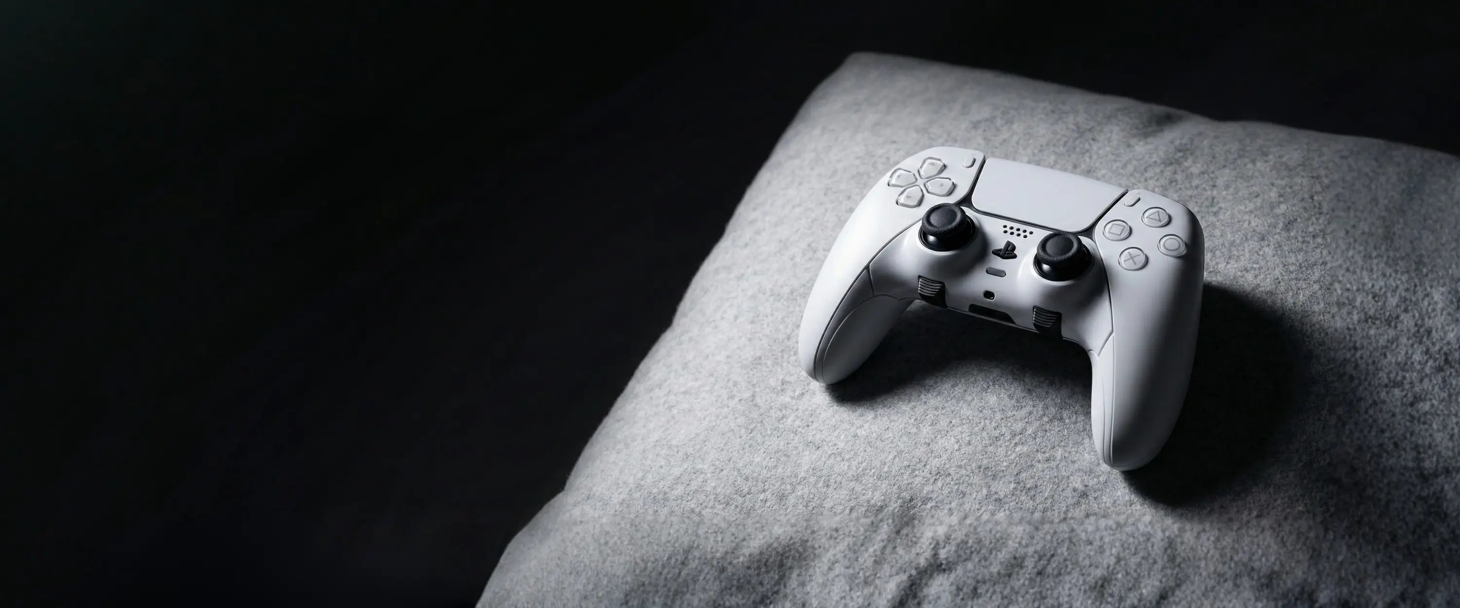 Clean white DualSense Edge controller
